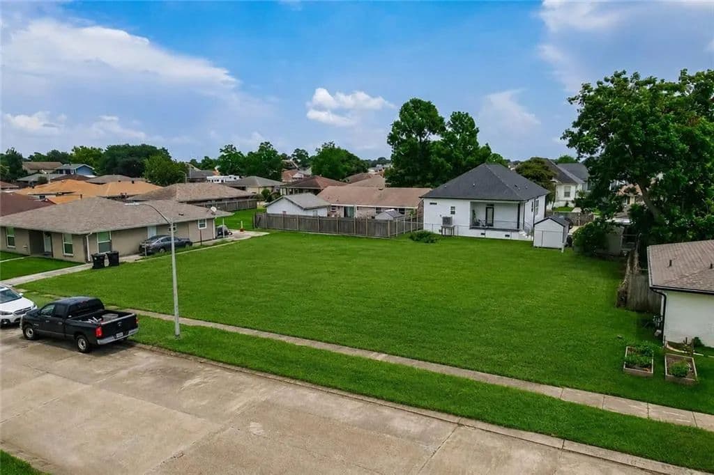Lots & Land-Other in Chalmette - Chalmette, Louisiana, 70043