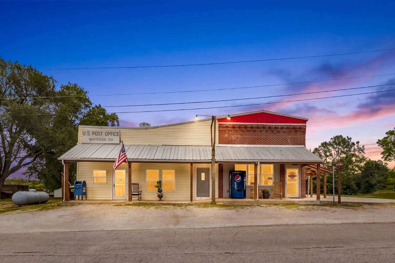 Turnkey Commercial Property with Leases & Renovated Restaurant – Lincoln County - Whiteside, Missouri, 63387
