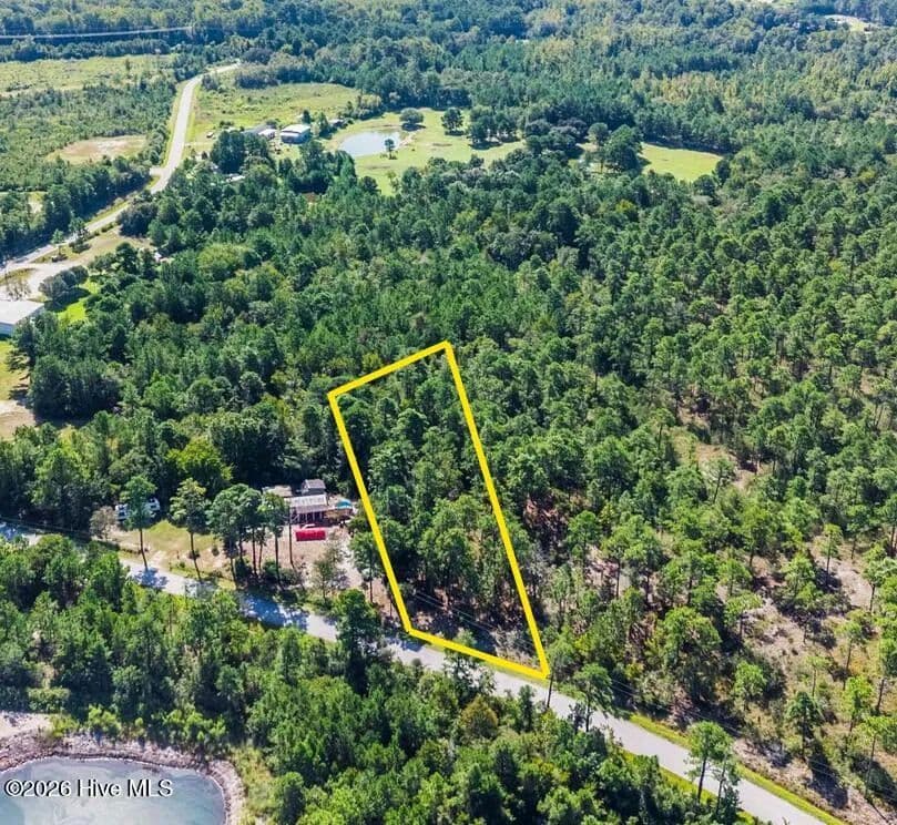 Vacant Land in Holly Ridge - Holly Ridge, North Carolina, 28445