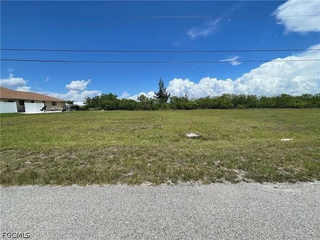 Lots & Land-Other in Cape Coral - Cape Coral, Florida, 33993