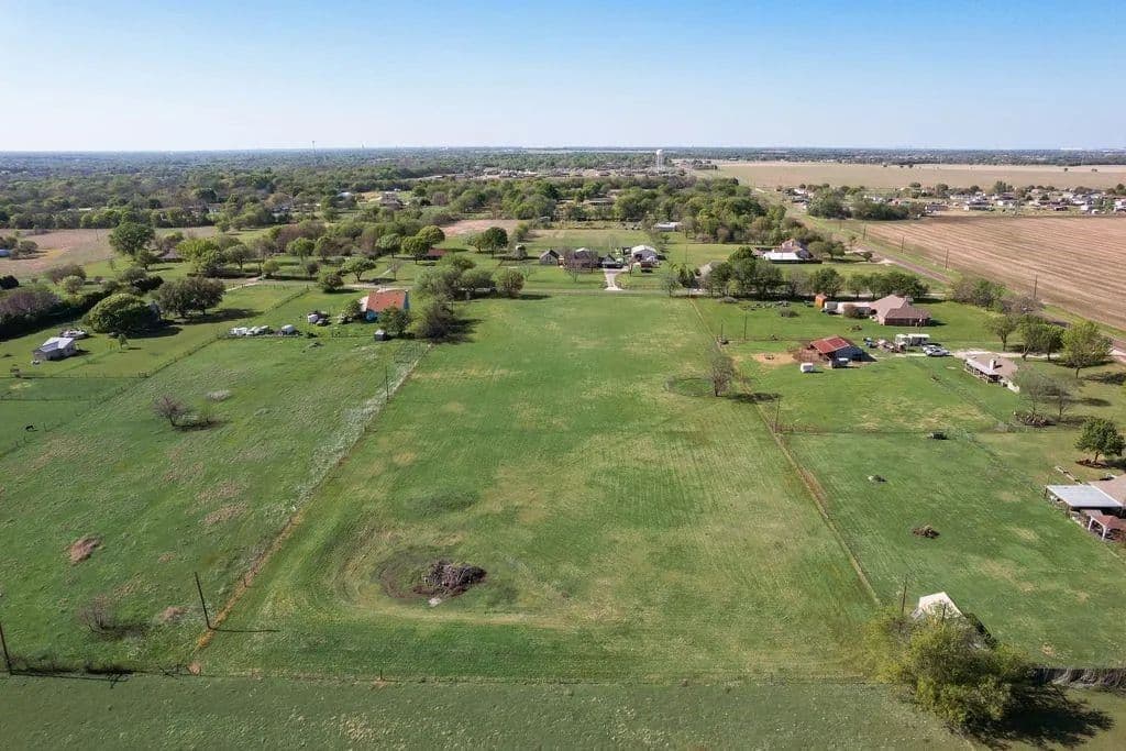 Vacant Land in Palmer - Palmer, Texas, 75152