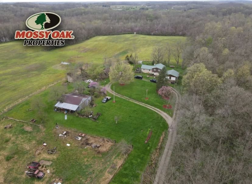 1933 N 50 W, Albion, IN – 1,774 Sq Ft Home | 3 Beds, 2 Baths | 8± Acres in Noble County