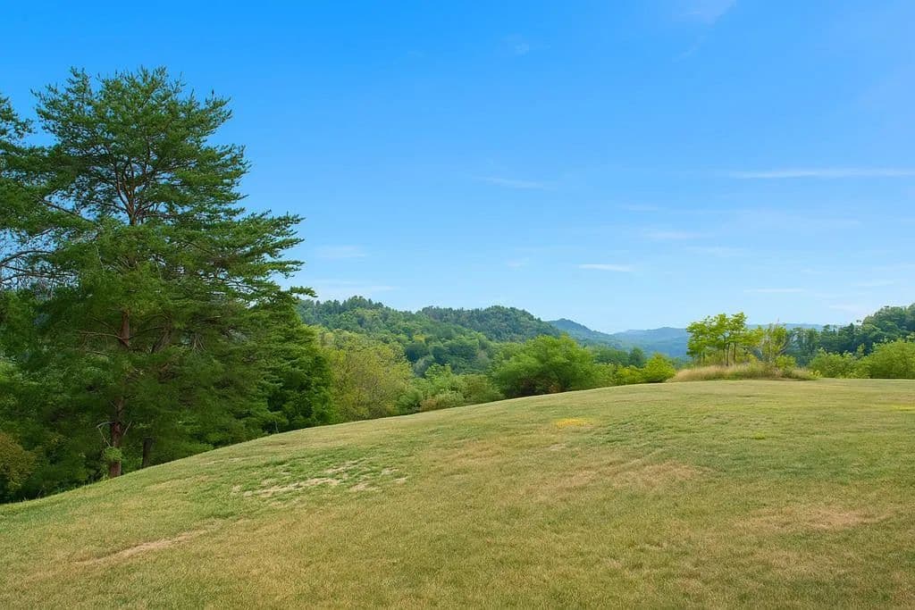 Lots & Land-Other in Pikeville - Pikeville, Kentucky, 41501