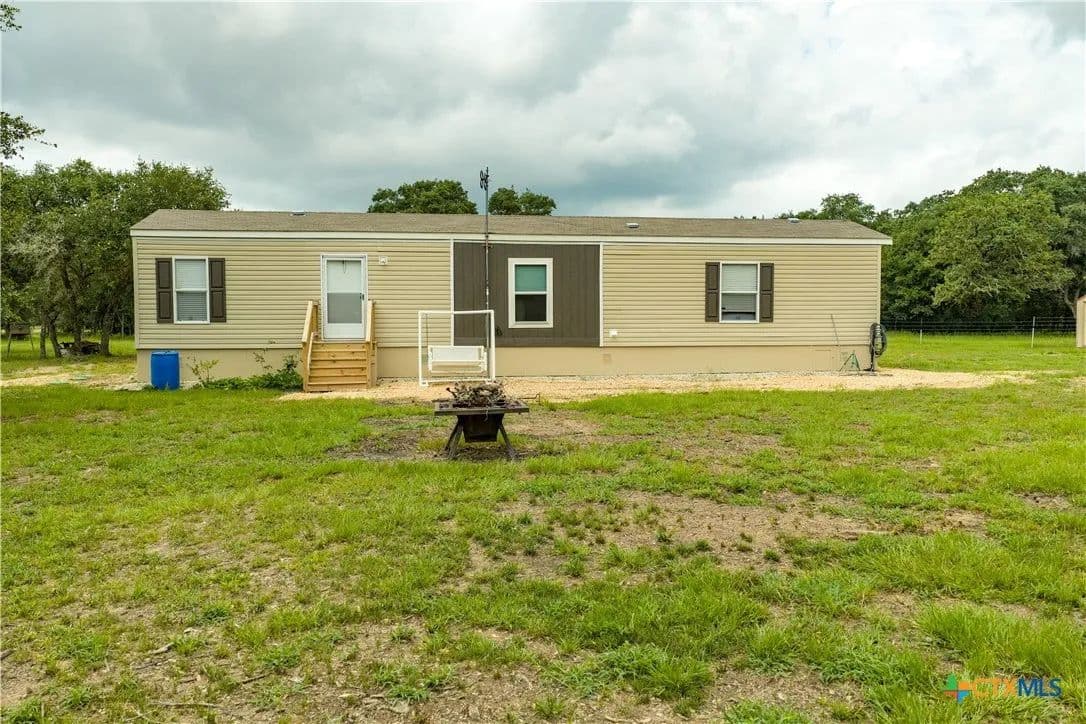 Vacant Land in Hallettsville - Hallettsville, Texas, 77964