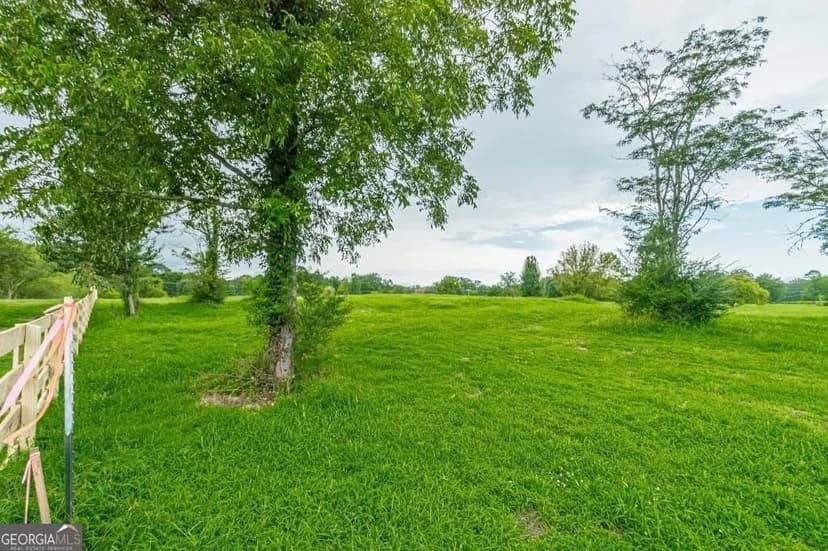 Vacant Land in Alpharetta