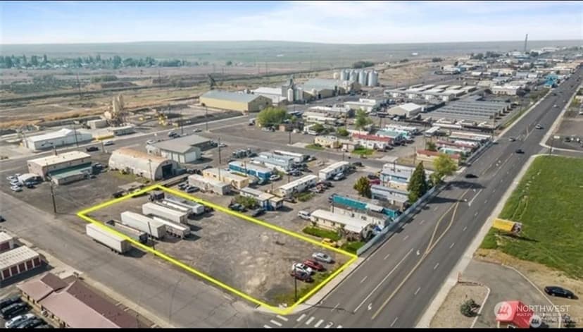 Lots & Land-Other in Othello