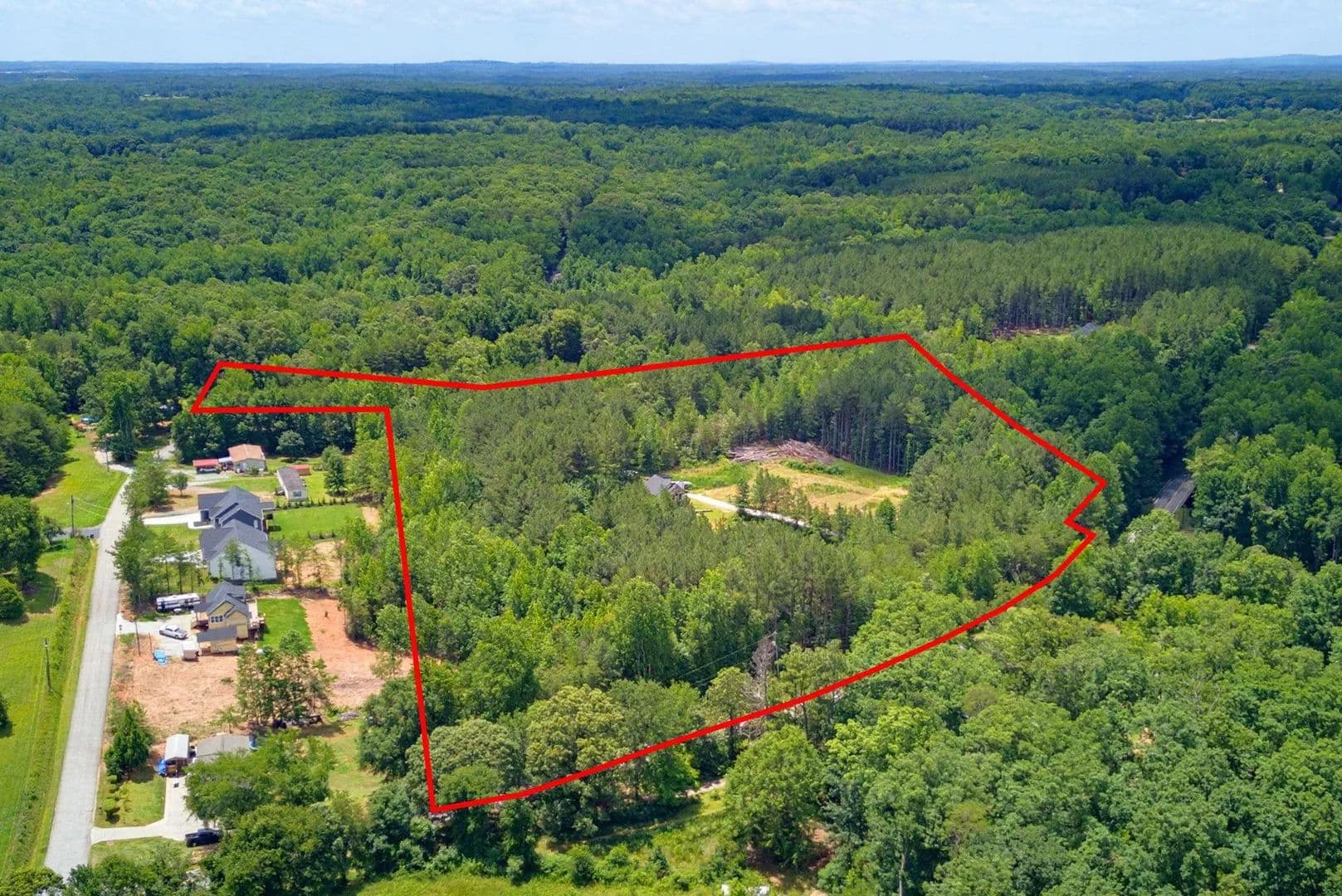 14.27 Acres of Land for Sale in Landrum, SC - Landrum, South Carolina, 29356