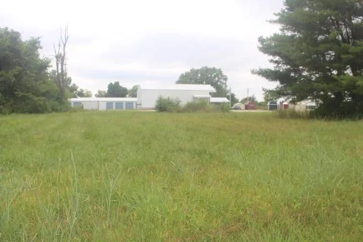 Lots & Land-Other in Bolivar - Bolivar, Missouri, 65613