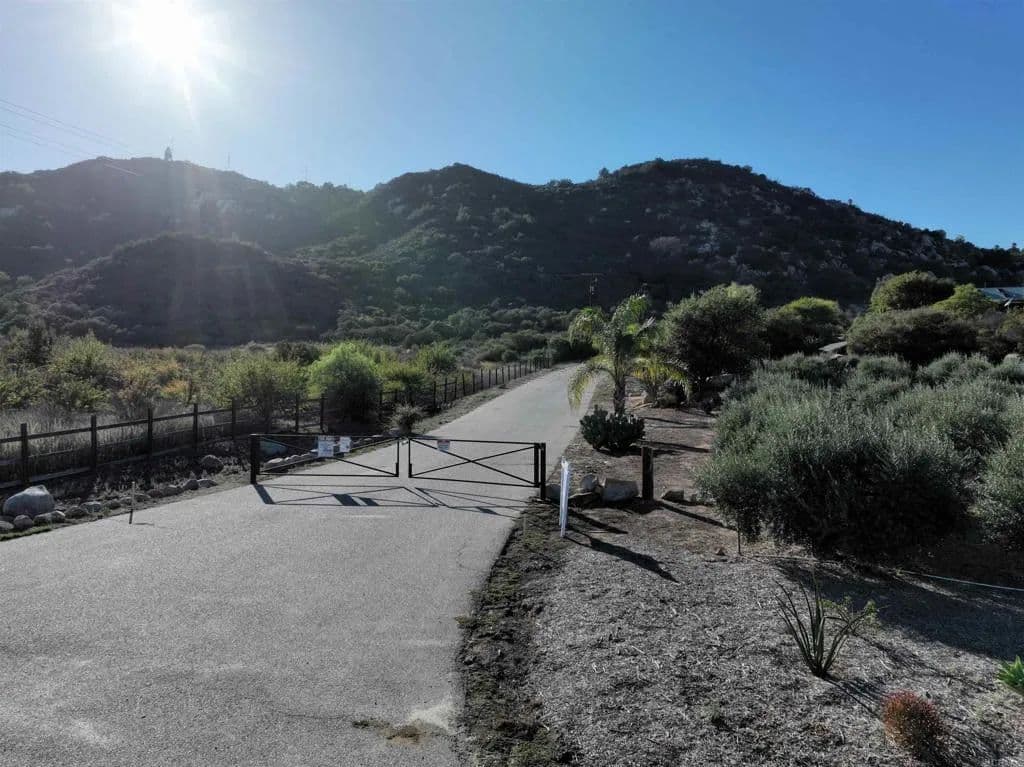 Vacant Land in Fallbrook - Fallbrook, California, 92028