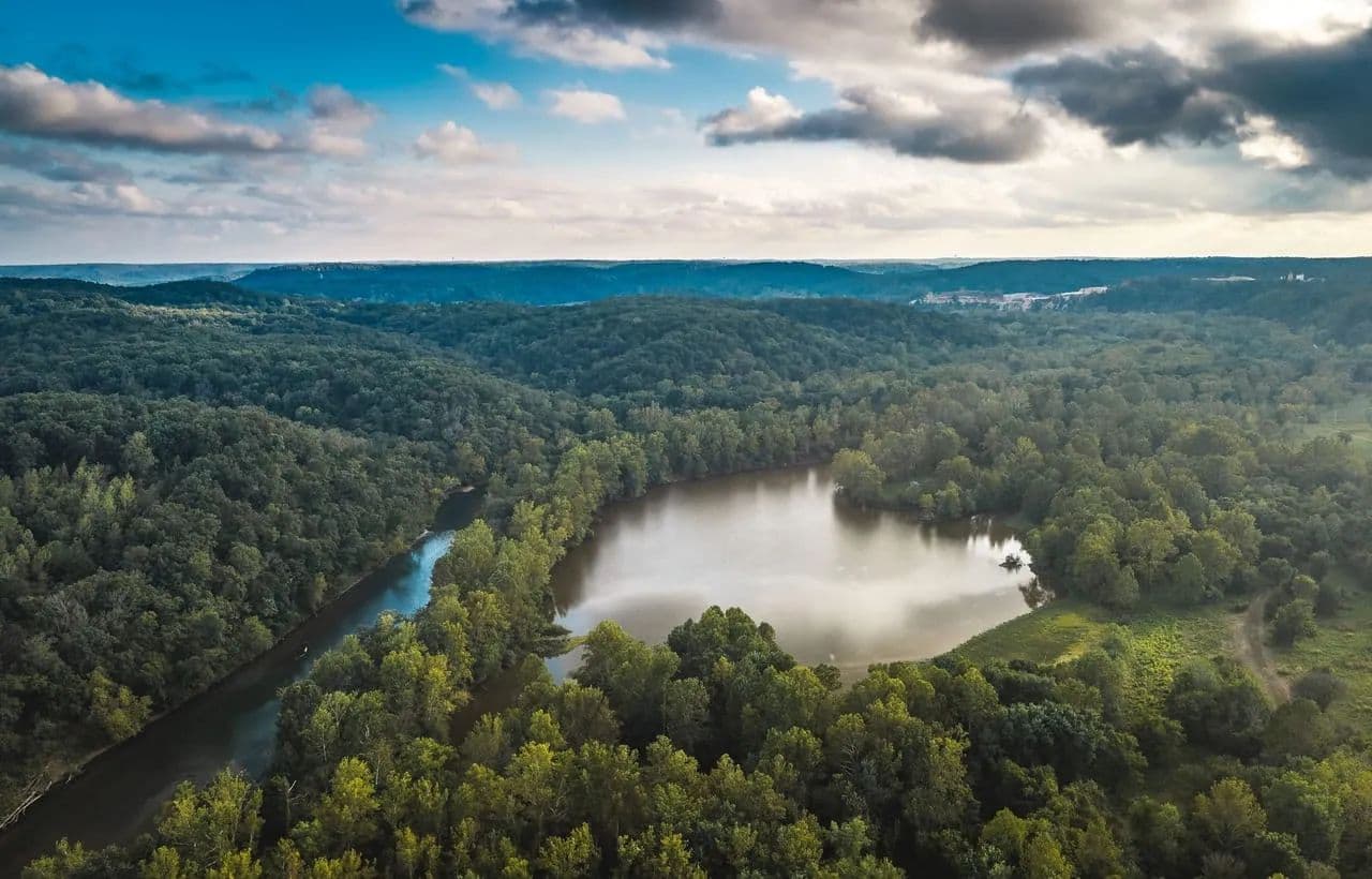 Piney Paradise - Devils Elbow, Missouri, 65457