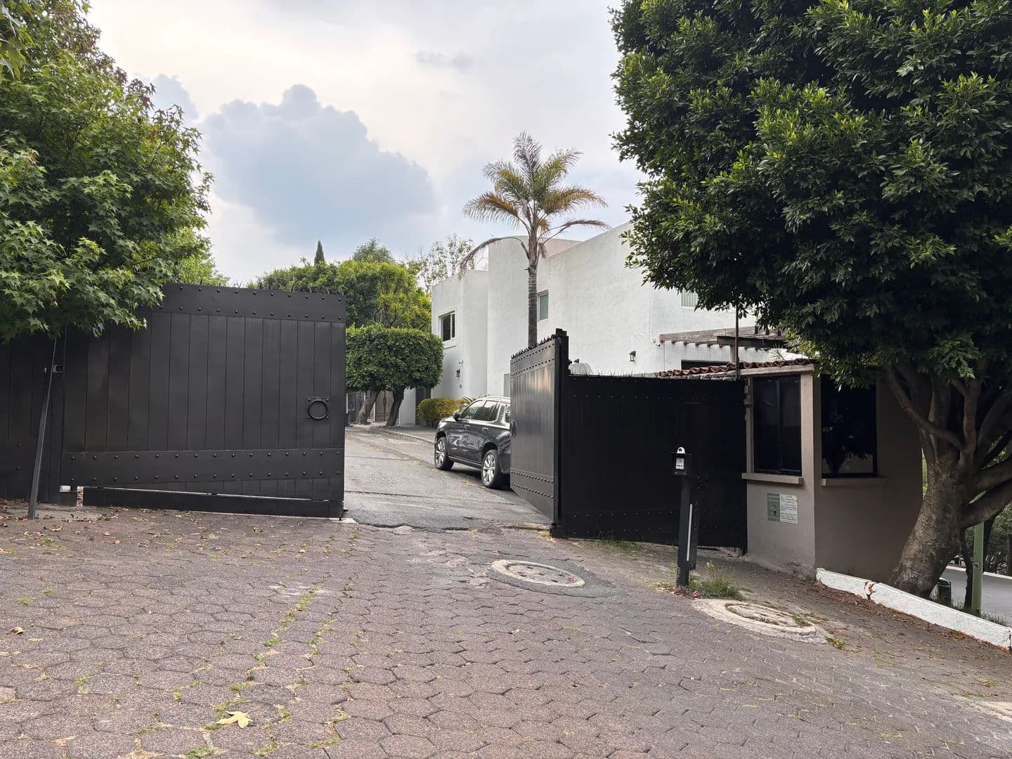 Terreno en Venta en fraccionamiento Paseo de las Lomas - land for sale