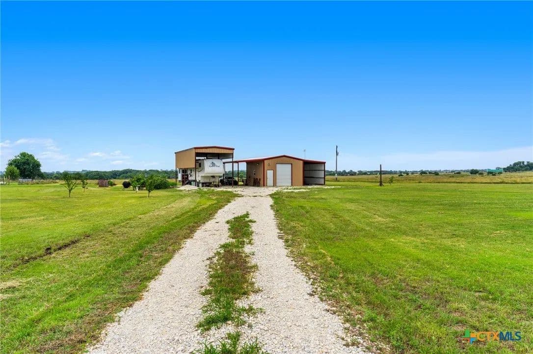 10 Acres of Land for Sale in Gatesville, TX - Gatesville, Texas, 76528