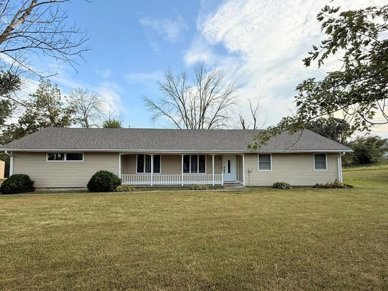Remodeled Home on 6 acres - Saint Catharine, Missouri, 64628