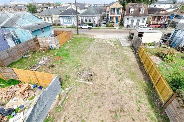 Land for Sale in New Orleans, LA - New Orleans, Louisiana, 70116
