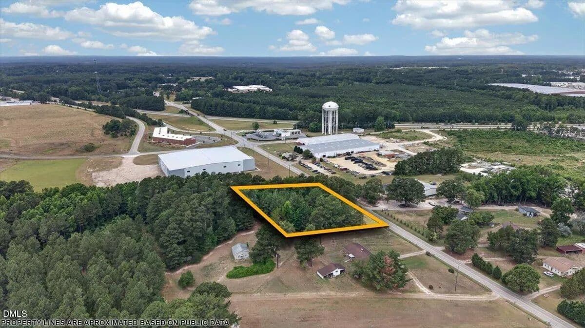 1 Acre of Land for Sale in Henderson, NC - Henderson, North Carolina, 27537