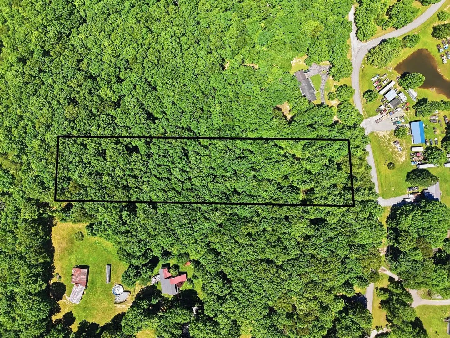 2.6 Acres of Land for Sale in Monterey, TN - Monterey, Tennessee, 38574