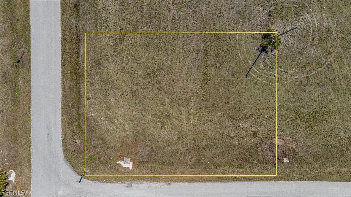 Vacant Land in Cape Coral - Cape Coral, Florida, 33909
