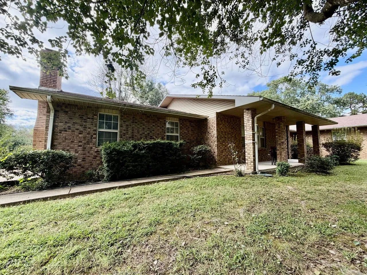 Beautiful 4-Bed Home For Sale in Doniphan, MO - Doniphan, Missouri, 63935
