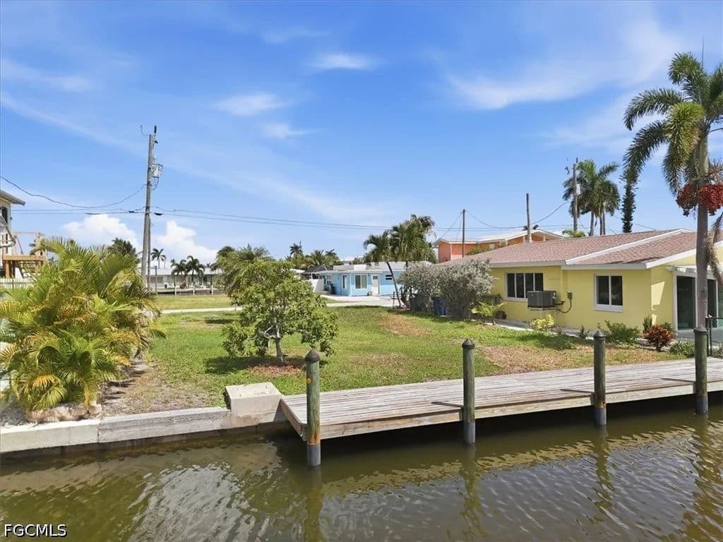 0.09 Acres of Land for Sale in Matlacha, Florida - Matlacha, Florida, 33993