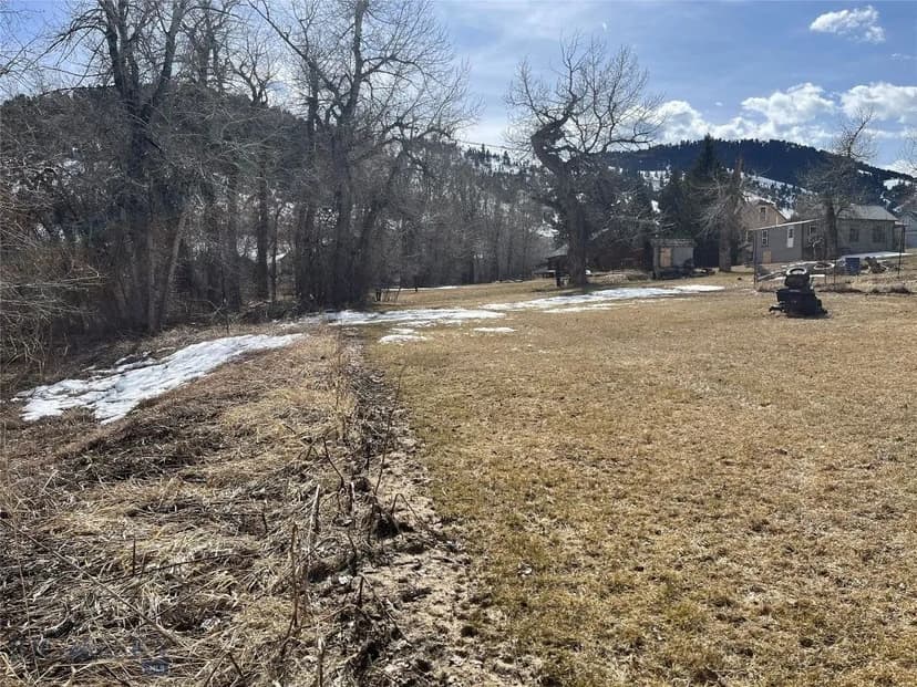 Property from 10 Isdell - KW