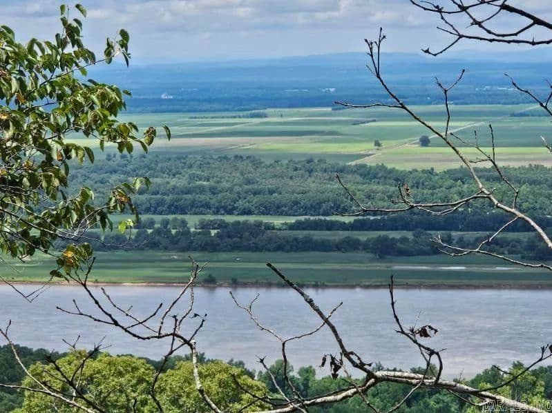 Lots & Land-Other in Morrilton - Morrilton, Arkansas, 72110