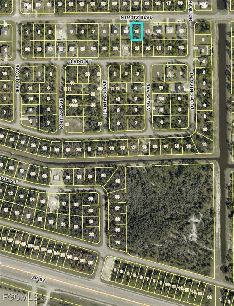 Vacant Land in Lehigh Acres - Lehigh Acres, Florida, 33974