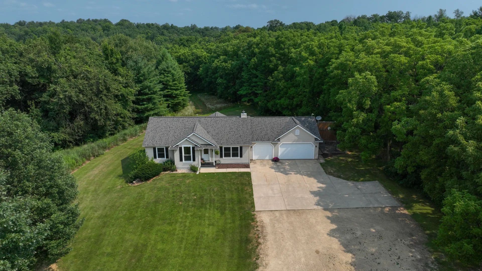40-Acre Richland County Hunting Retreat with Ridge-Top Ranch Home & Trophy Whitetail History - Cazenovia, Wisconsin, 53924