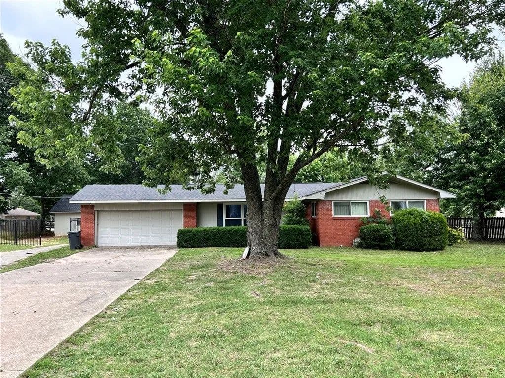 Lots & Land-Other in Rogers - Rogers, Arkansas, 72758