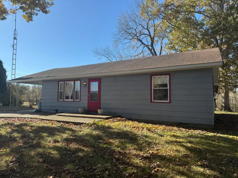 2 Acres with a Home in Butler County, KY 