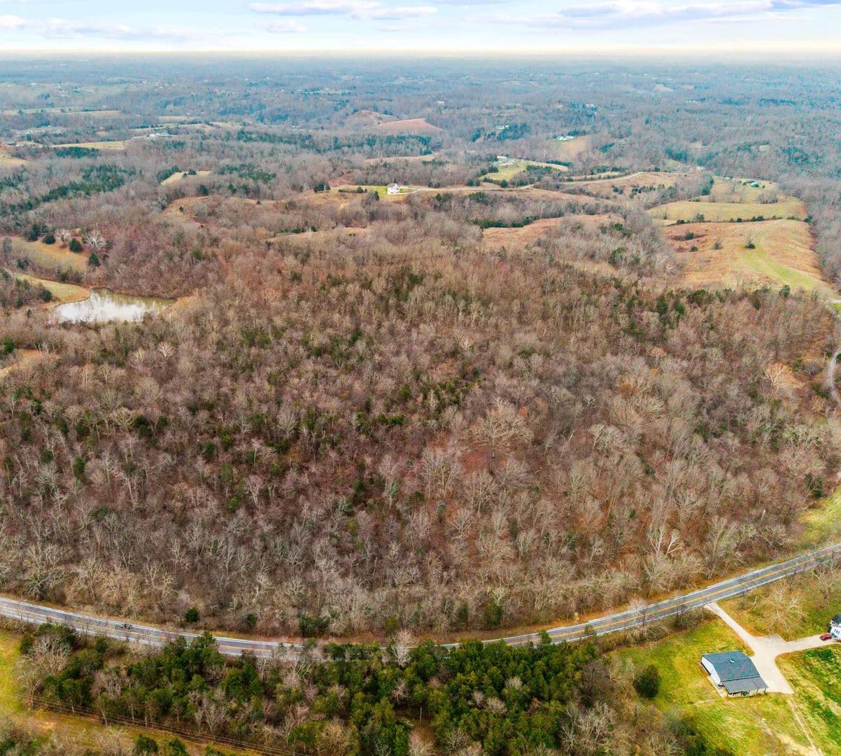 42.6 Acres of Land for Sale in Lawrenceburg, KY - Lawrenceburg, Kentucky, 40342