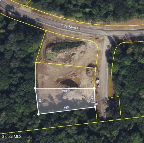 0.35 Acres of Land for Sale in Saratoga Springs, Outside, NY - New York, 12866