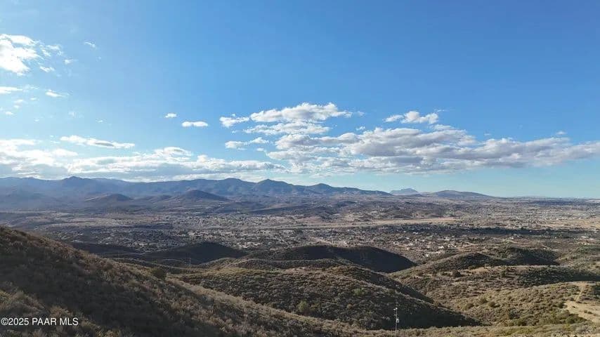 Vacant Land in Dewey-Humboldt - Dewey-Humboldt, Arizona, 86327