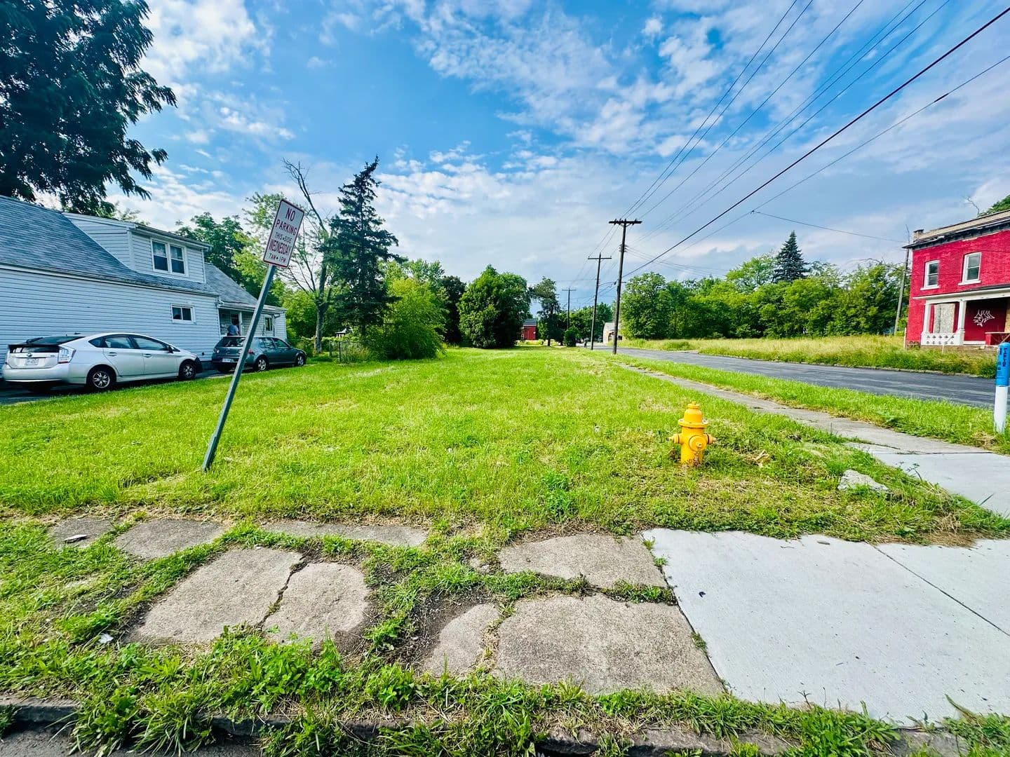 Land -Single Family Acreage in Niagara Falls - Niagara Falls, New York, 14301