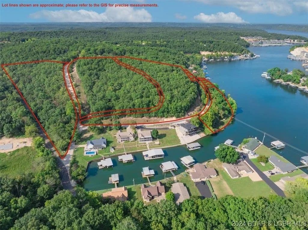 Lots & Land-Other in Camdenton - Camdenton, Missouri, 65020