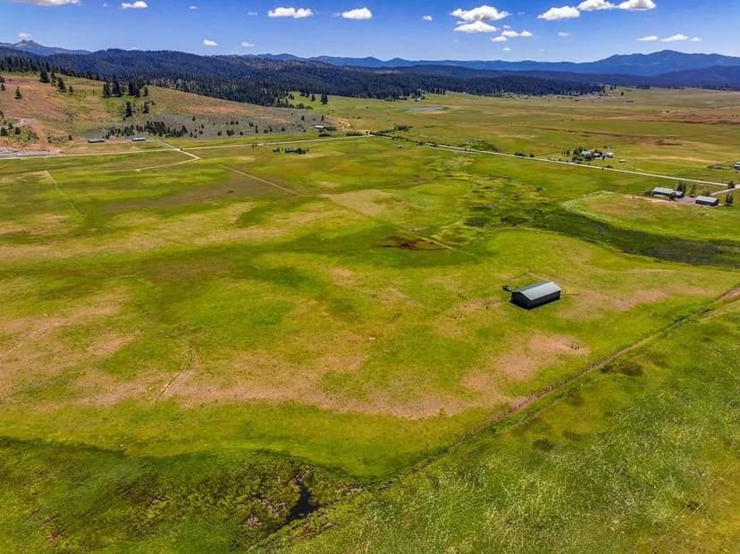 Lots & Land-Other in Donnelly