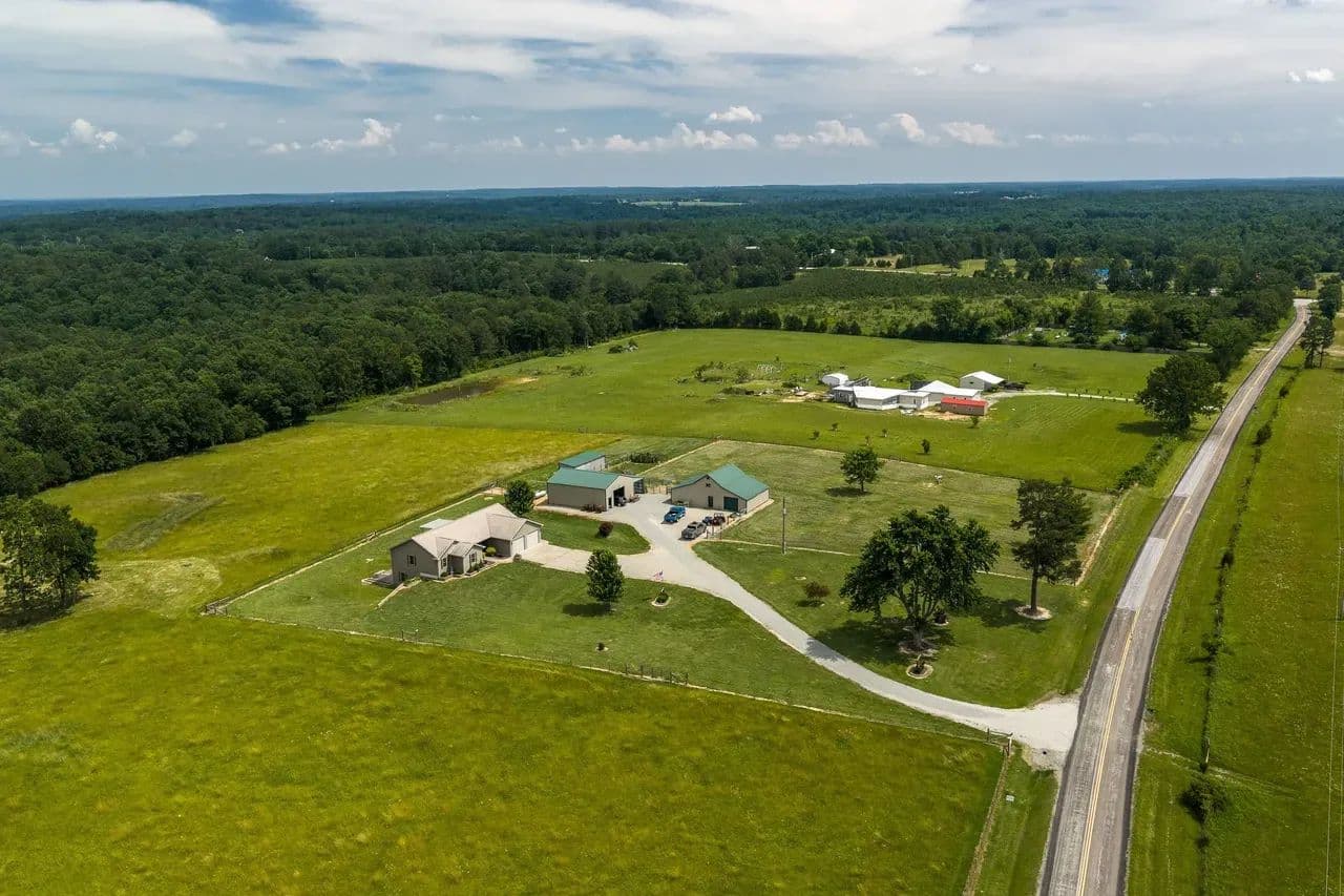 HH Mini-Farm and Home - Patton, Missouri, 63662