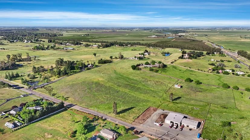 Vacant Land in Herald