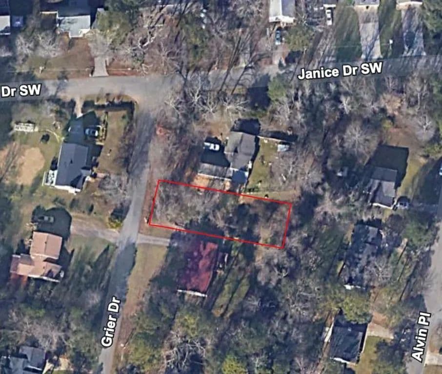 Vacant Land in Snellville - Snellville, Georgia, 30039