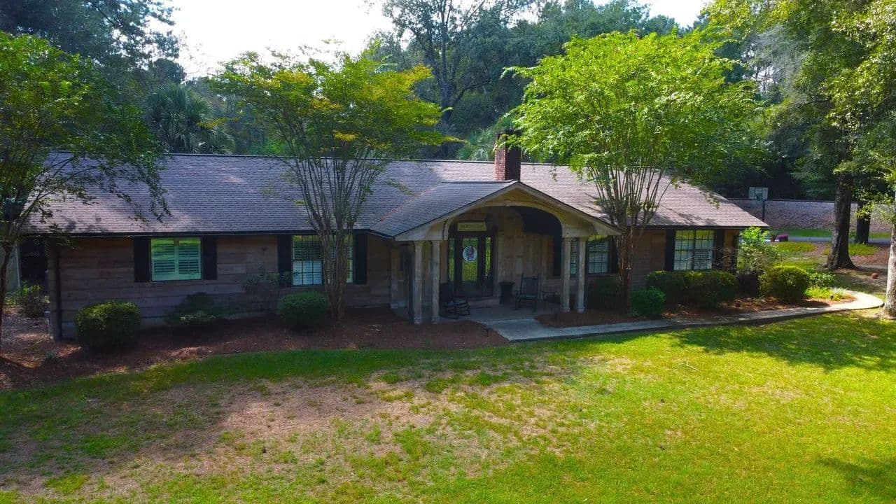 8 Sunflower Road, Foxworth, MS - Foxworth, Mississippi, 39483
