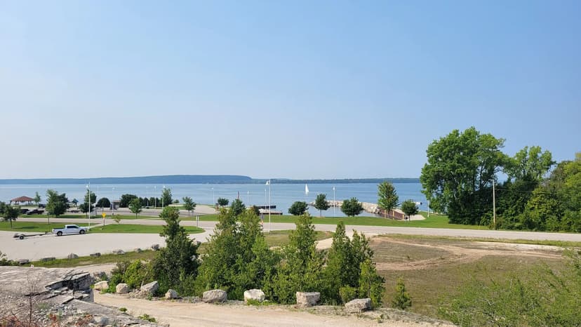 Vacant Land (0-10 Acres) in Sturgeon Bay