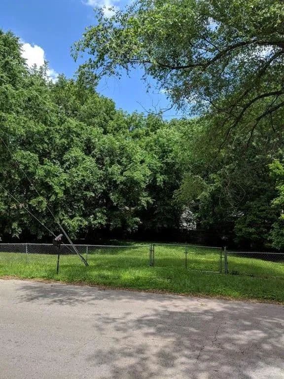 Property from 000 N Elmwood Avenue - KW - Kansas City, Missouri, 64117