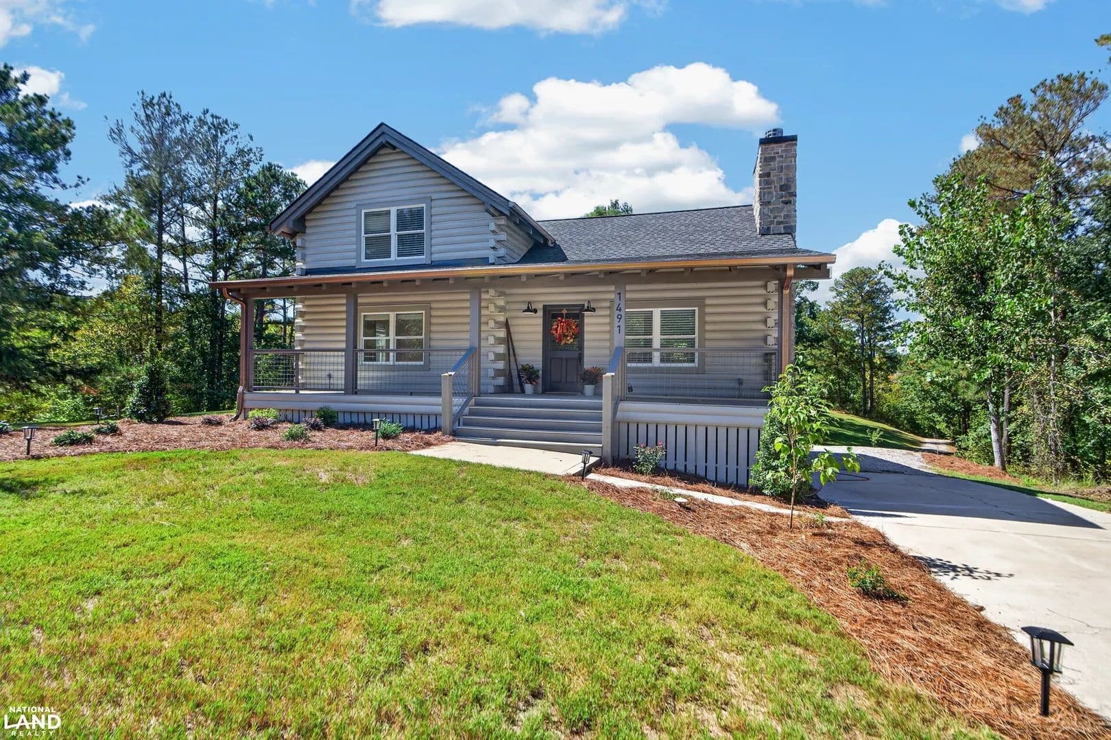 Lakeside Cabin Retreat - Greensboro, Georgia, 30642