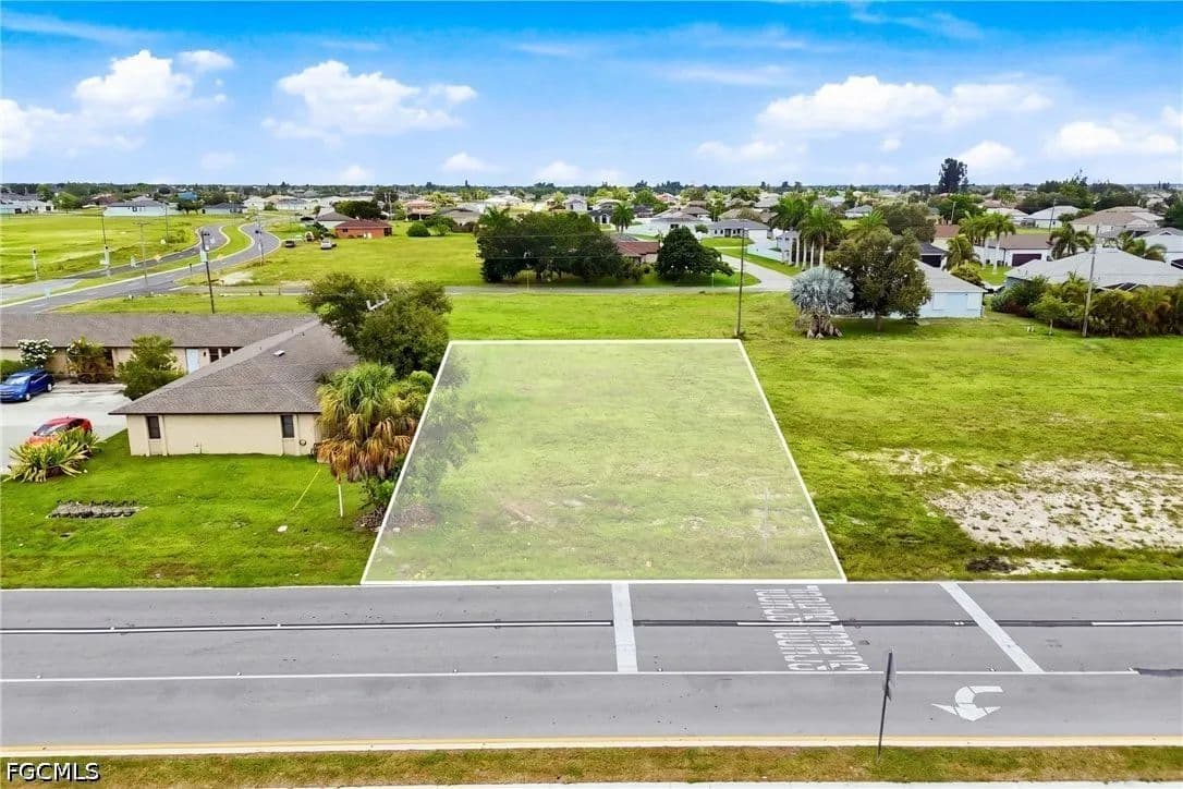 Vacant Land in Cape Coral - Cape Coral, Florida, 33909