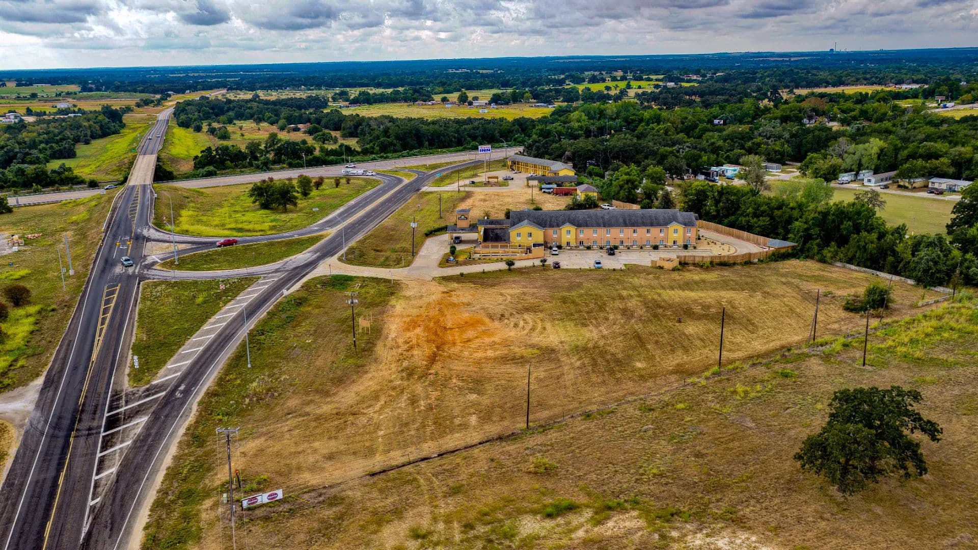 2.118 Acres W/ Hwy 77 Frontage - Rockdale, Texas, 76567