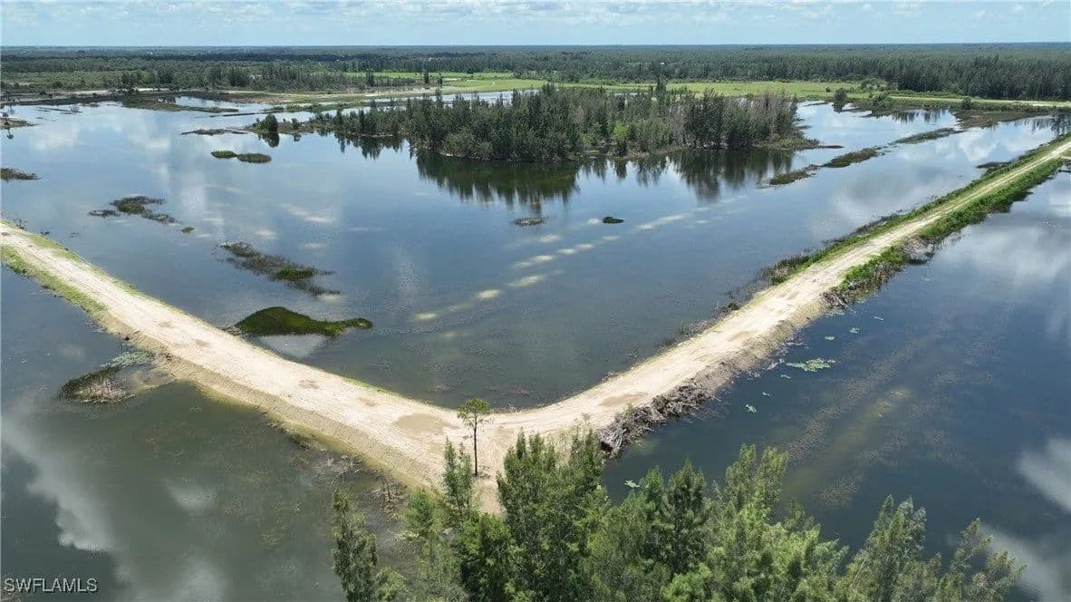 Lots & Land-Other in Lehigh Acres - Lehigh Acres, Florida, 33972