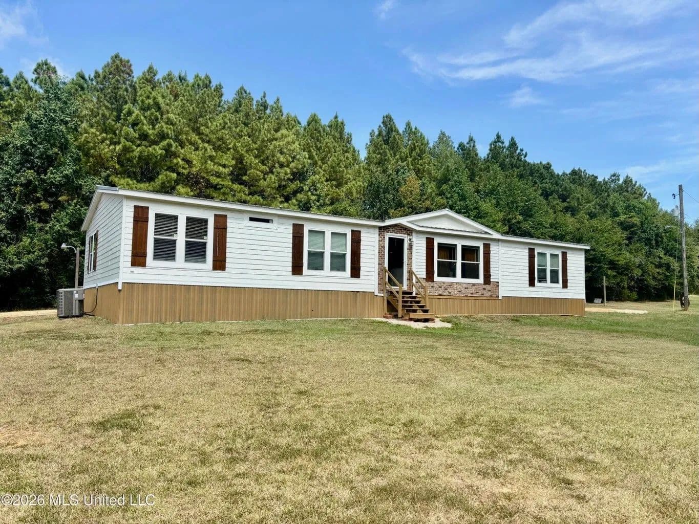 Private Country Home on 2 Acres in Summit, MS - Summit, Mississippi, 39666
