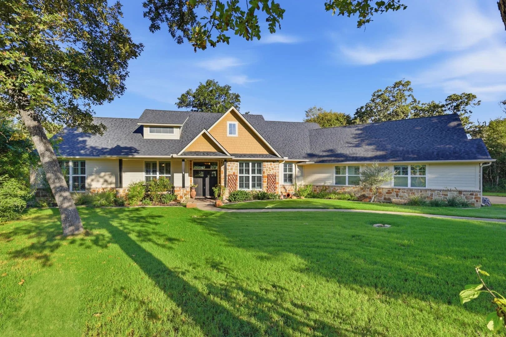 10812 COMMONWEALTH DR, IOLA - Texas, 77861