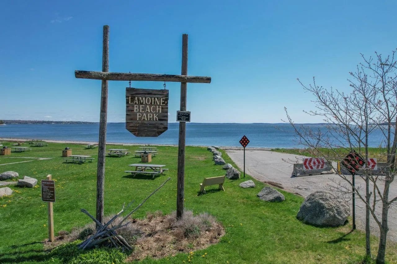 Land -Single Family Acreage in Lamoine - Lamoine, Maine, 04605