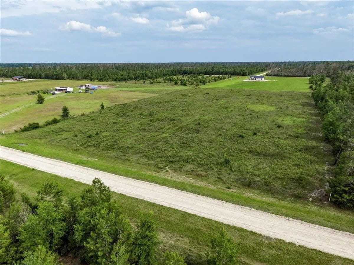 5.01 Acres of Land for Sale in Lee, Florida - Lee, Florida, 32059