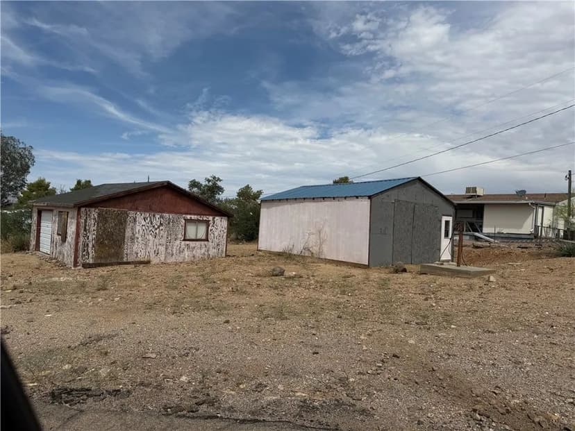 Property from 3345 W Gordon Lane - KW